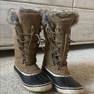 Northside Women's Brown and Black Fur-Lined Boots